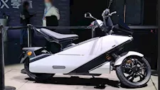 "سكوكس" الصينية تطلق دراجتها الكهربائية Zero X7 المبتكرة