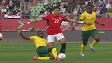 "طرد وهدف للفراعنة".. ملخص شوط مصر وجنوب أفريقيا الأول في كأس الأمم 2025