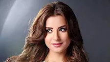 ريهام أمين بإطلالة شتوية ناعمة.. كيف نسقتها؟