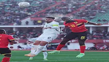 كيف تفاعل رواد مواقع التواصل الاجتماعي مع تعادل منتخب مصر وأنجولا؟ (كوميك)