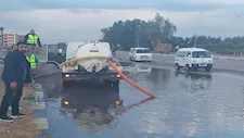 القليوبية: "طوارئ الصرف" ترفع مياه أمطار بنها (صور)