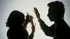 سيدة الإسماعيلية تروي تفاصيل الاعتداء عليها: "جوزي وطليقي اتفقوا