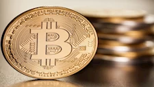 بتكوين تنخفض بأكثر من 1% مسجلة 119 ألف دولار خلال تعاملات اليوم