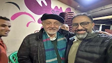 بالصور.. عبد العزيز مخيون يلبي دعوة أصدقائه لتناول الإفطار على مقهى بالبحيرة