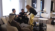 طاهر محمد طاهر يصرخ وينفعل على رامز بسبب "صعقه" بالكهرباء