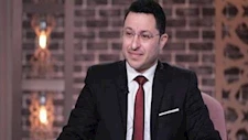 هل النظر للسماء أثناء الصلاة يخطف البصر؟.. محمد علي يوضح 