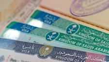 السعودية تتيح لبعض المصريين الحصول على تأشيرة اضطرارية 