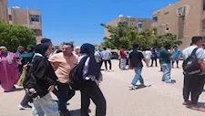 إغماء وهبوط وتشنجات.. نقل 4 طلاب من لجان الثانوية العامة للمستشفى ببني سويف 