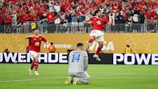5 صور لزيارة محمد بن رمضان لاعب الأهلي شارع المعز