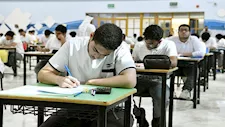 المصريون يكتسحون قائمة أوائل الثانوية العامة بالكويت (صور)