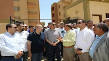 محافظ الجيزة يوجه بسرعة الانتهاء من مشروع إسكان متضرري السيول بالصف