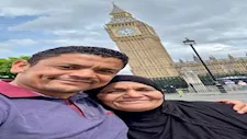 من ورشة بلاط بسفاجا لرحلة لندن.. باحث قنائي يفي بوعده لوالدته (صور)