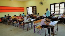تنسيق الجامعات.. تفاصيل القبول ببرنامج إعداد معلم الكيمياء لطلاب الثانوية