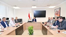 وزير الري يتابع تطوير الإدارة العامة لري قناطر الدلتا ويوجه بتحصيل المديونيات