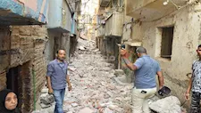 متضرر من انهيار عقار الفواخير بأسيوط: 10 أفراد من أسرتي في الشارع – فيديو وصور