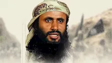 أمريكا ترصد 10 ملايين دولار مقابل معلومات عن زعيم القاعدة.. ماذا نعرف عنه؟