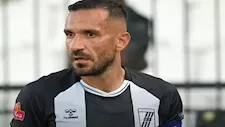 "مشهد غير معتاد".. علي معلول يخطف الأنظار خلال مباراة الصفاقسي والملعب