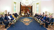 السيسي يفتتح منتدى رجال الأعمال المصري الأوغندي بمشاركة نظيره "موسيفيني" 