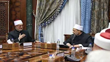 المفتي يزور شيخ الأزهر على رأس 30 عالمًا عقب انتهاء مؤتمر "الإفتاء"