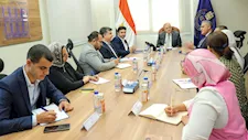 الشركة المصرية لتجارة الأدوية تبحث إنشاء مكتب علمي لأبحاث الأدوية