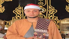 "كان بيتصور مع الناس ويودعهم".. ننشر صور القارئ محمد رضا الطنطاوي في آخر عزاء بالدقهلية- صور