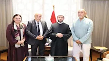 بحضور ماجدة زكي.. وزير الأوقاف يبحث مع نقيب الممثلين دعم الدراما الدينية والأنشطة الثقافية