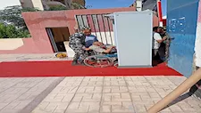 بكراسي متحركة.. كبار السن يشاركون بانتخابات الشيوخ في الإسكندرية (صور)