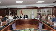 محافظ بني سويف يتابع غلق اللجان الانتخابية من غرفة العمليات (صور)