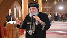 البابا تواضروس يعود إلى مصر بعد إجراء متابعة طبية بالنمسا