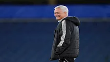 "فوضى وشغب".. جماهير بورتو البرتغالي تعتدي على مورينيو (فيديو)
