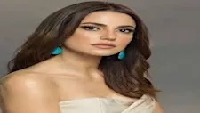 درة بإطلالة ساحرة في أحدث ظهور.. سر اللوك