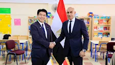في أول زيارة له خارج اليابان.. وزير التعليم الياباني يتفقد المدرسة المصرية اليابانية