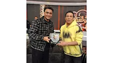 يتحدث عن علاقته بالنجم محمد فوزي.. كريم الحو ضيف برنامج سعد الصغير
