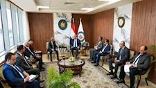 وزير البترول يبحث مع "إيني" الإيطالية زيادة إنتاج الغاز وحفر آبار جديدة