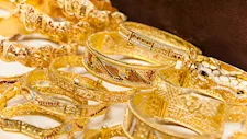خبراء: الذهب مرشح للارتفاع محليا وعالميا رغم التصحيحات المؤقتة