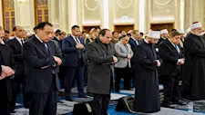 أبرزهم المستشار عبدالمجيد محمود.. من حضر افتتاح الرئيس السيسي مسجد العزيز الحكيم بالمقطم فجرًا؟