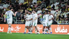 "طرد الحارس ورقم مستمر لبنزيما".. اتحاد جدة يسقط أمام الاتفاق في دوري روشن