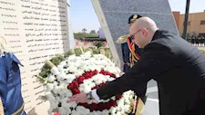 عيد الشرطة.. محافظ بني سويف يضع إكليل الزهور على النصب التذكاري للشهداء