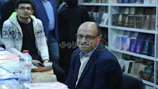جماهير المثقفين تتوافد.. مؤلف اللواء وليد السيسي يخطف الأضواء بمعرض الكتاب