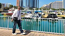 المخرج أحمد شفيق ينتهي من "كلهم بيحبوا مودي" ويبدأ تصوير "بيبو" في الأقصر