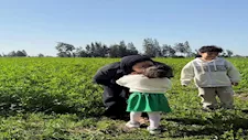 زوجة الراحل إبراهيم شيكا تنشر صورة لأبنائها وتعلق