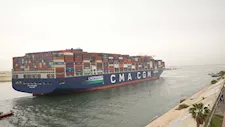 تحمل 24 ألف حاوية.. "CMA CGM SEINE" تعبر قناة السويس للمرة الأولى