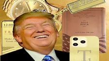 "T1 الذهبي".. لماذا تأجل إطلاق هاتف ترامب الأكثر إثارة للجدل؟