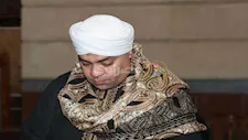 12 صورة من عزاء والد المطرب الشعبي عمرو أبو زيد