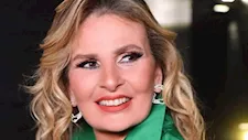 "استغنت عن الفستان".. يسرا بإطلالة شتوية مختلفة في حفل المتحدة
