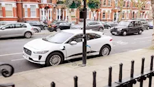 لأول مرة.. بريطانيا تفرض رسوم ازدحام على السيارات الكهربائية