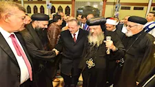 محافظ أسيوط يهنئ الأقباط بعيد الميلاد فى مطرانية منفلوط والكنيسة الإنجيلية  