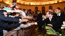 الرئاسة تنشر صور الاستقبال الحافل للرئيس السيسي بكاتدرائية "ميلاد المسيح"