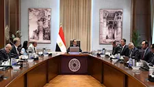 الطاقة والحماية الاجتماعية.. مدبولي يستعرض استعدادات "منتدى مصر 2026"