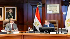 محافظ البنك المركزي  يبحث مع المدير الجديد لقسم شمال إفريقيا والقرن الإفريقي بمؤسسة التمويل الدولية سبل التعاون